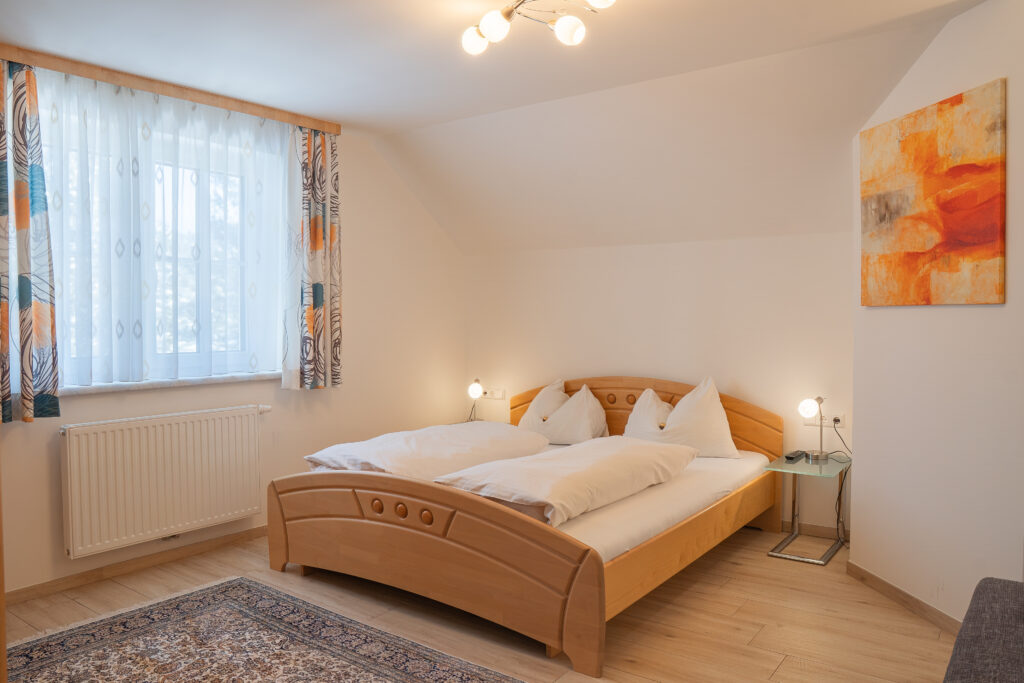 2025 peters alm auerhahn schlafzimmer 2 3